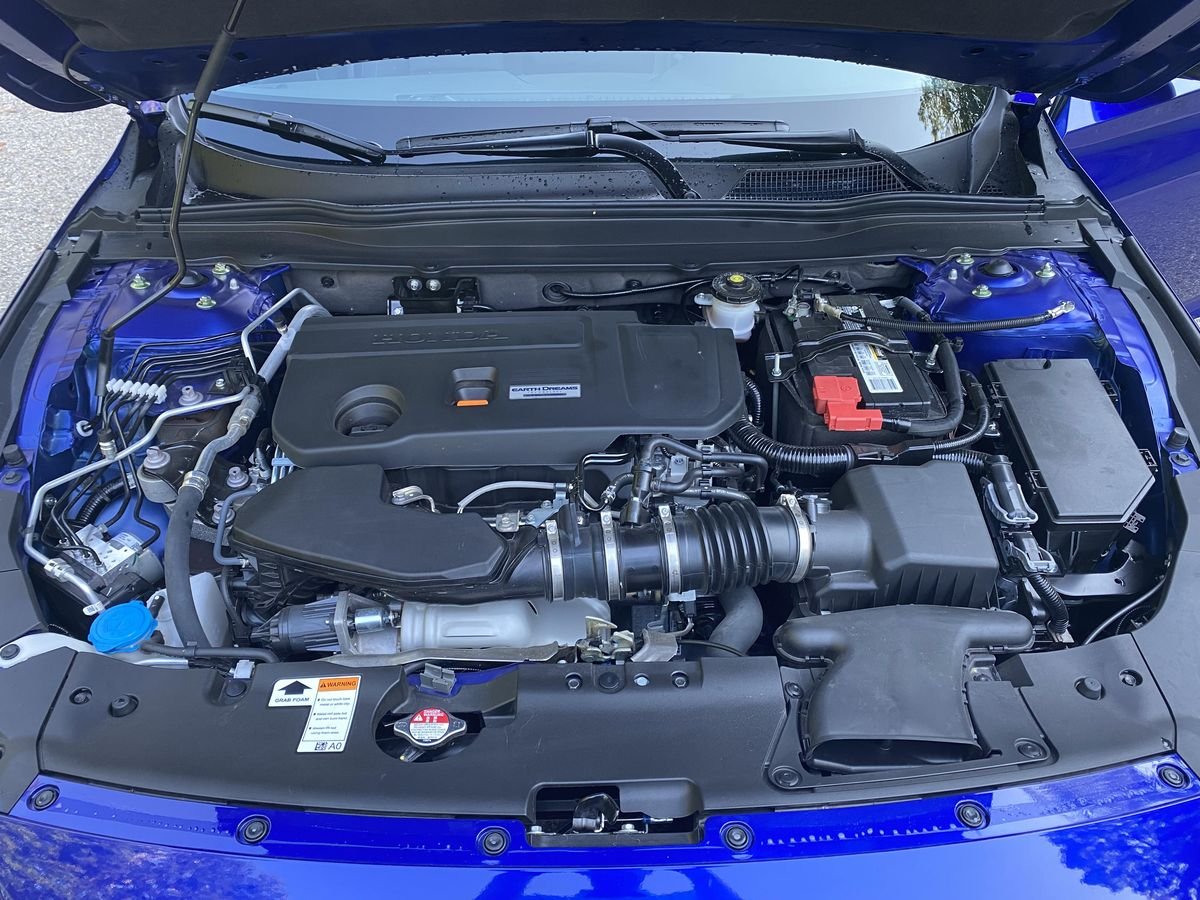 
								Honda Accord 2018 full									