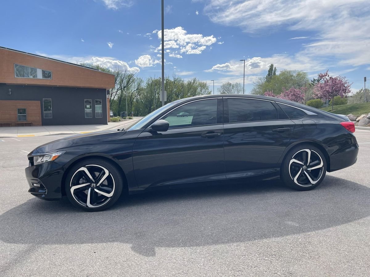
								Honda Accord 2018 full									
