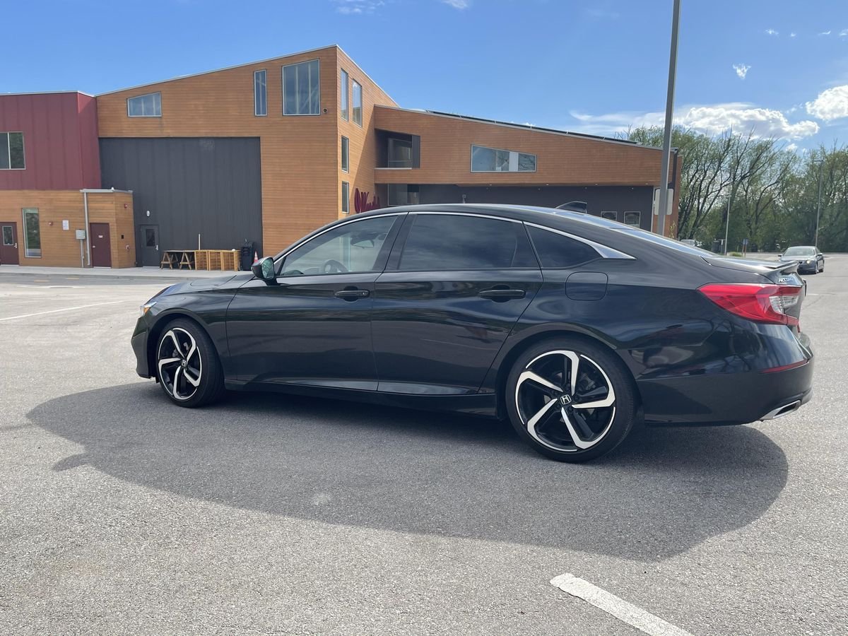 
								Honda Accord 2018 full									