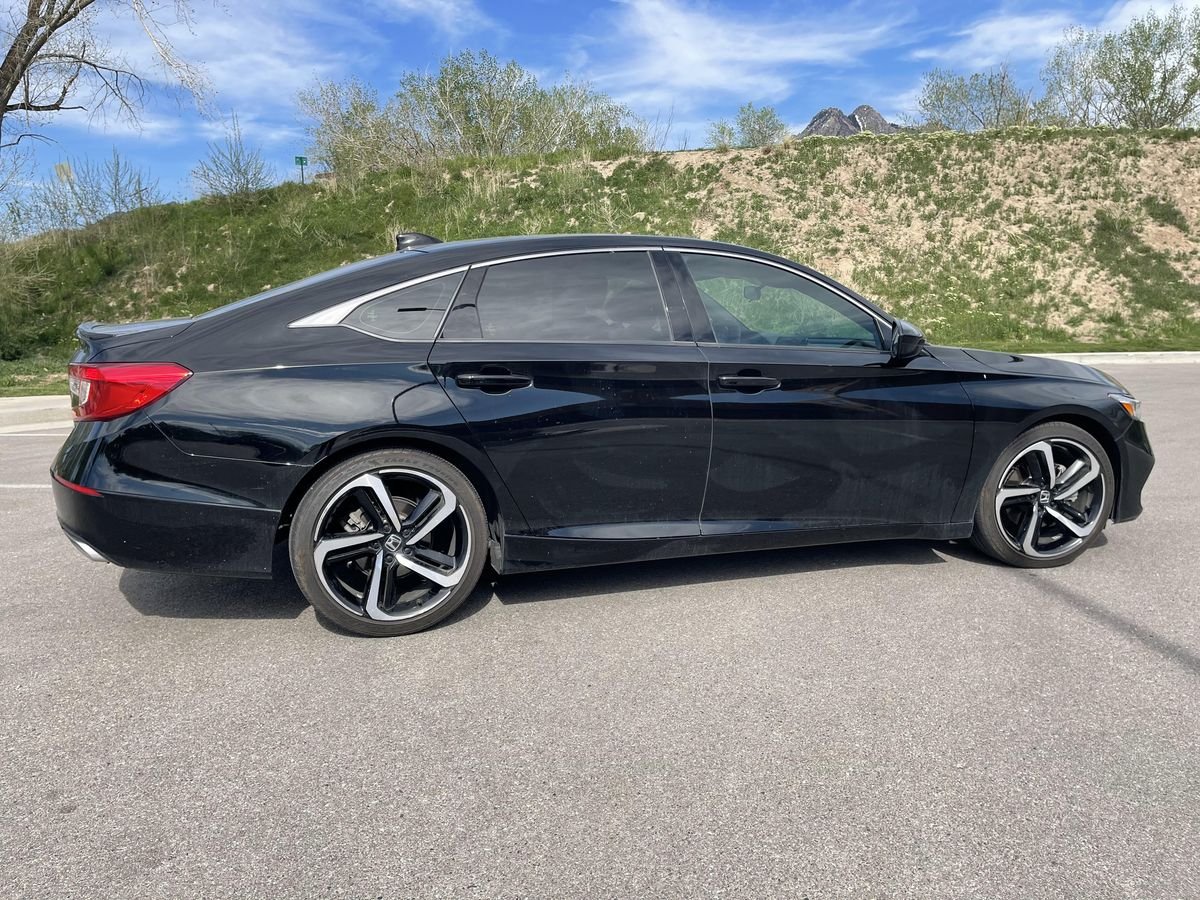 
								Honda Accord 2018 full									