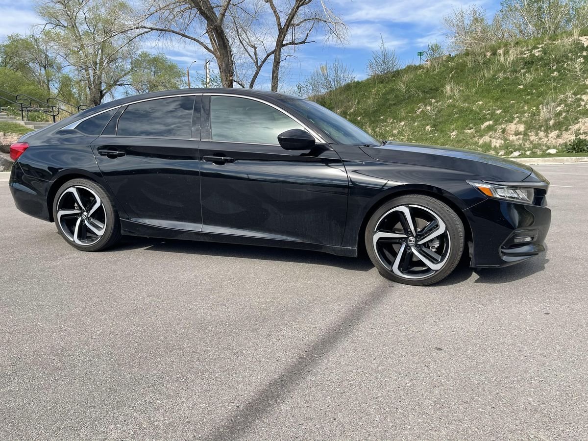 
								Honda Accord 2018 full									