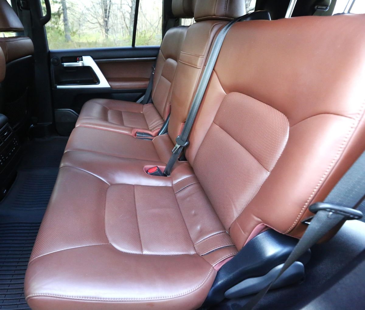 
								Toyota Land Cruiser 2021 full									