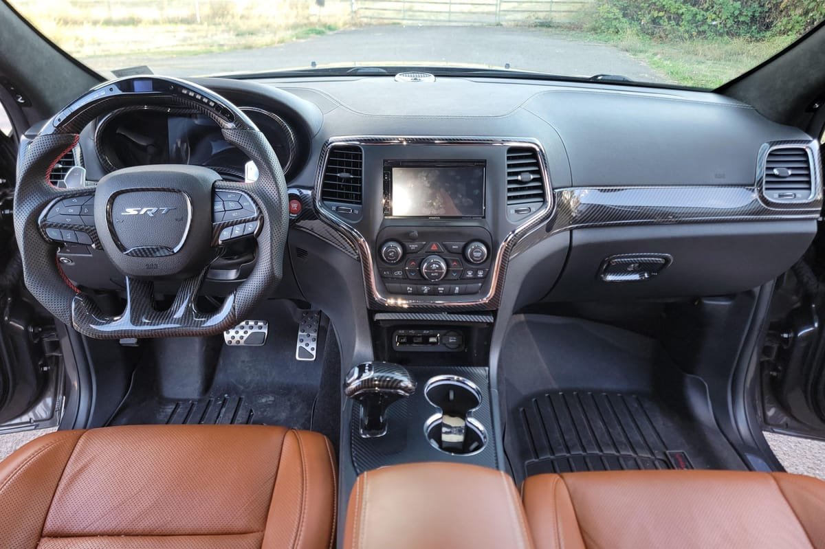 
								Jeep Grand Cherokee 2015 full									
