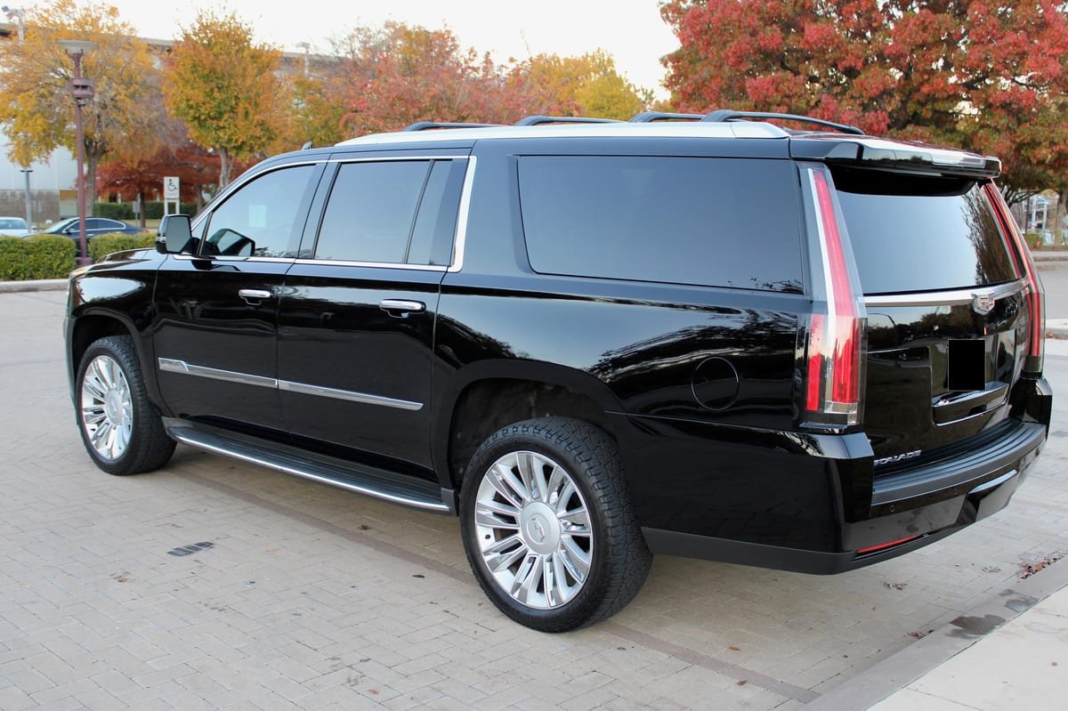 
								Cadillac Escalade 2016 full									