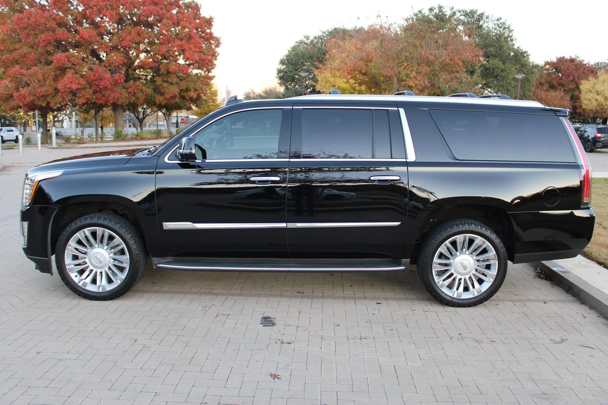 
								Cadillac Escalade 2016 full									