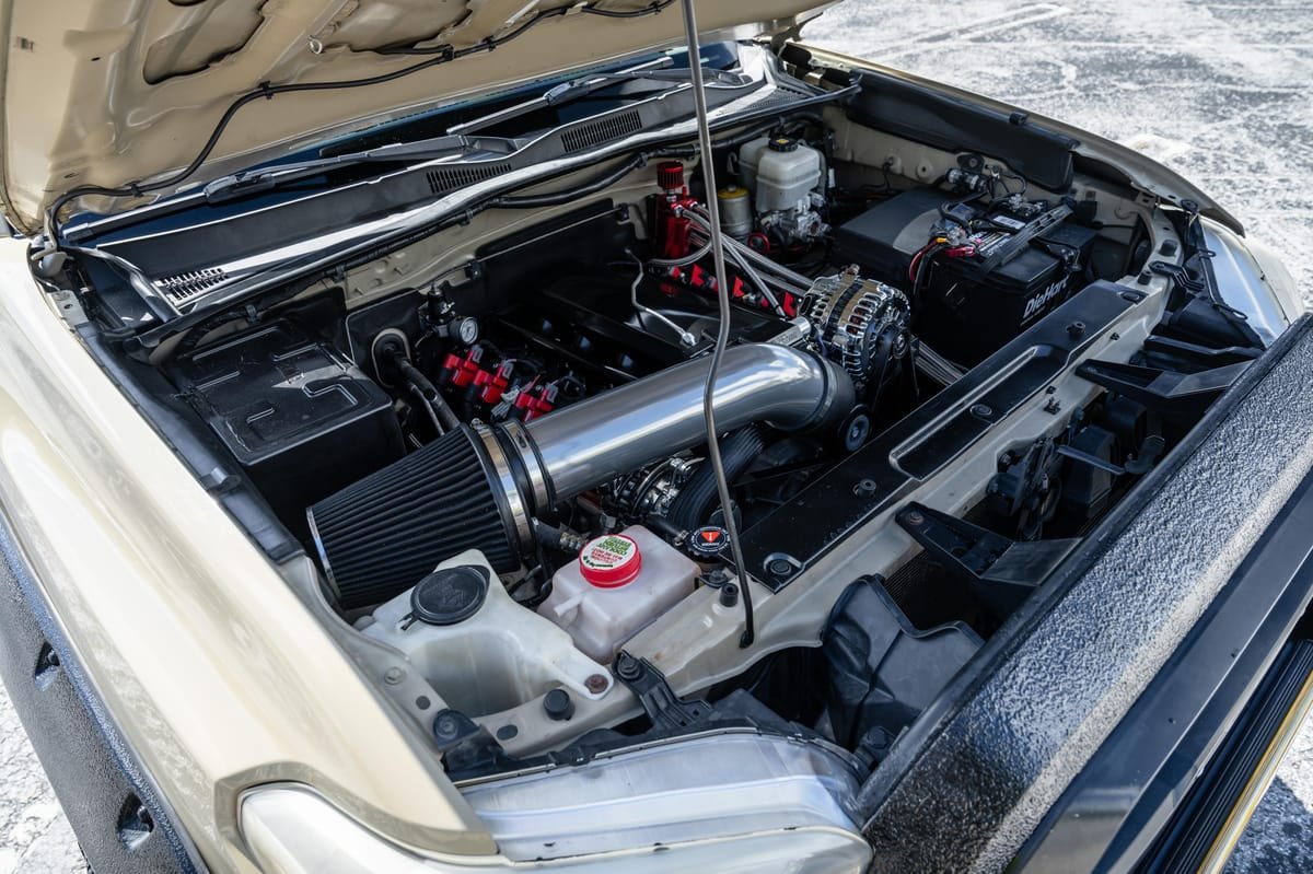 
								Toyota 4Runner 2017 full									